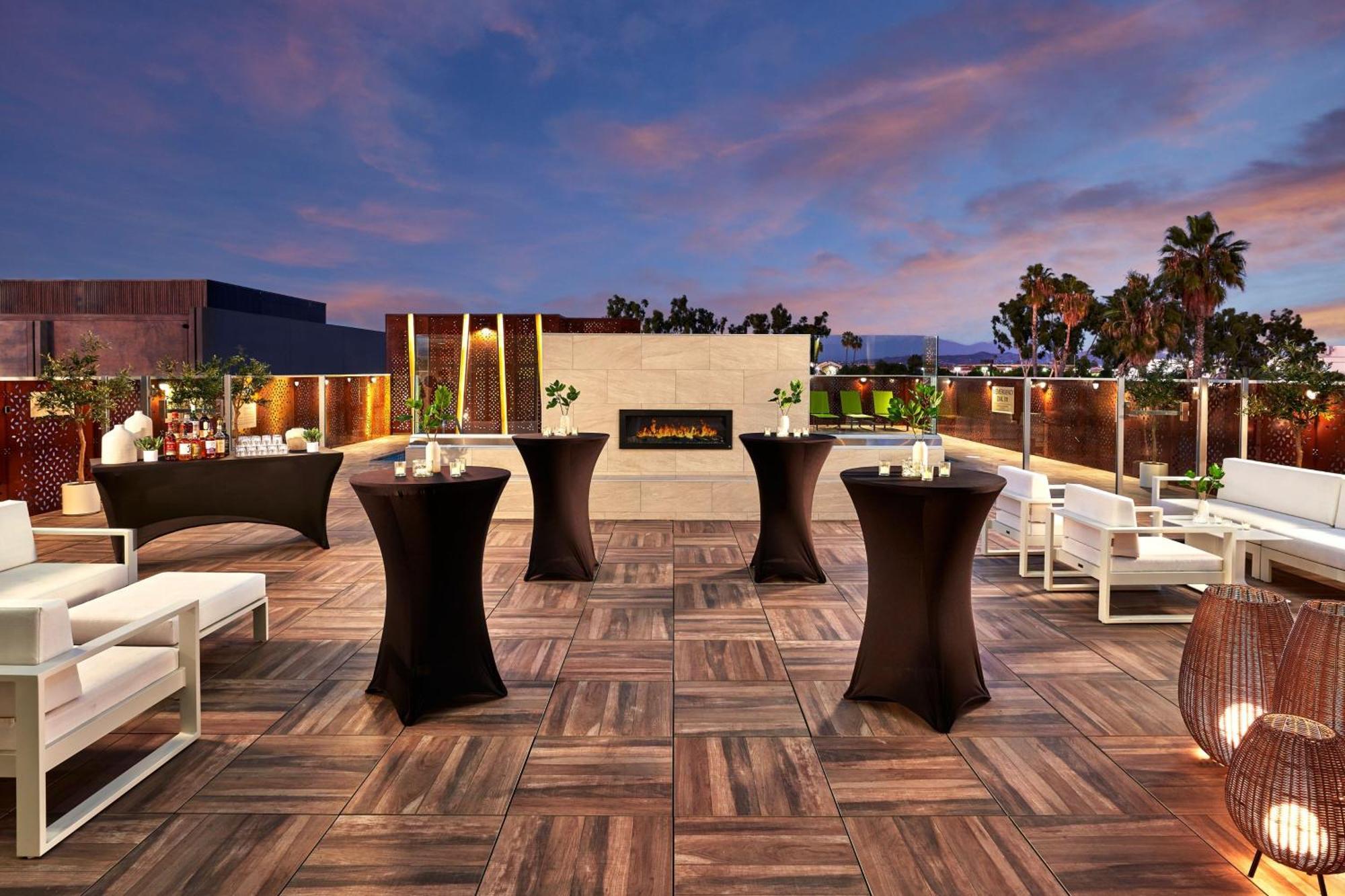 Springhill Suites By Marriott Los Angeles Downey Esterno foto